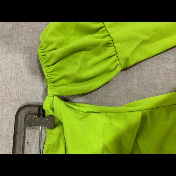Lime neon off the shoulder top 💚 NWT - Picture 6 of 6